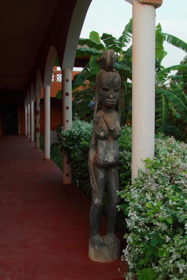 Hostel Begue Pokai Toubab Dialao Exterior foto